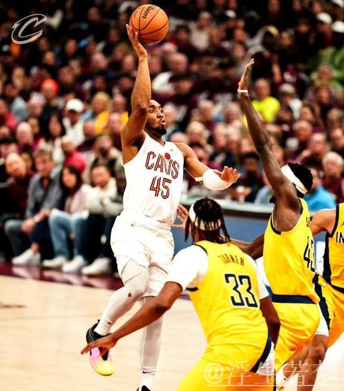 米切尔独得29分难救主 残阵勇士爆冷击败骑士